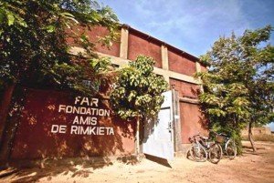 Entrada a la FAR en Rimkieta