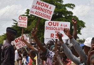 Manifestation pacifique contre le coup d’Etat.  Photo:  Sia Kambou/AFP