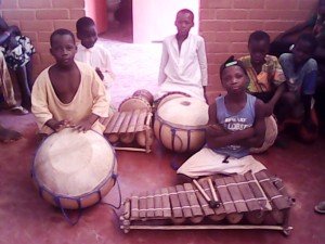 Music, the primary FAR's Sunday's activity!